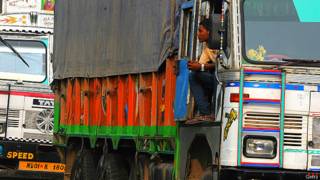 भारत, नेपाल सीमा, ट्क