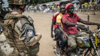 Soldado Frances de la misión Sangaris en la República Centroafricana