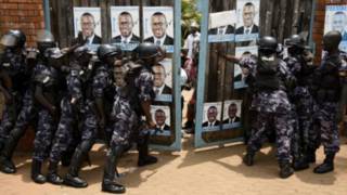 L'opposant Besigye avait déjà été arrêté avant et pendant le scrutin.