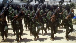 Milicianos armados de Al Shabab