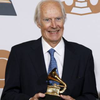 Sir George Martin nhận giải Grammy 2008