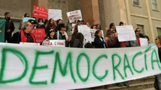 Manifestantes em Portugal