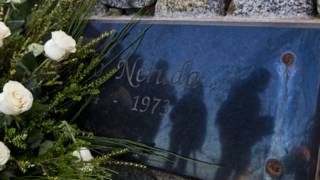 El poeta chileno Pablo Neruda fue enterrado este martes por cuata vez.