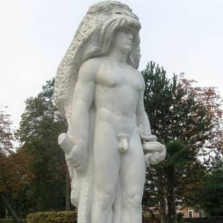 El Heracles Desnudo de Arcachon
