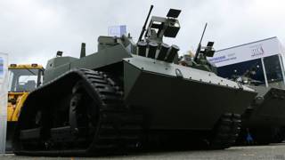 Боевой робот на выставке в Нижнем Тагиле