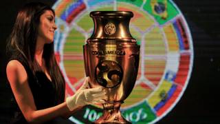 El trofeo de la Copa América Centenario