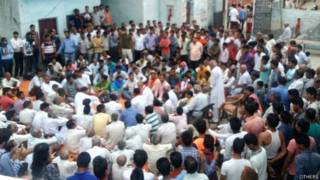 बिसाहड़ा में बैठक
