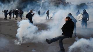 Протесты в Париже