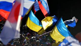 Флаги России и Украины