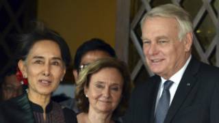Daw Aung San Suu Kyi meets French FM