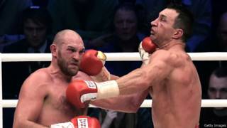 Тайсон Ф'юрі відмовився від двох чемпіонських поясів