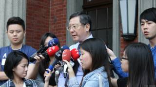 台湾大学主任秘书林达德表示,校方经由奖惩委员会决议,将连续虐猫的澳门侨生陈皓扬正式予以退学。