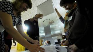 Вибори у Білорусі: до парламенту пройшла опозиціонерка