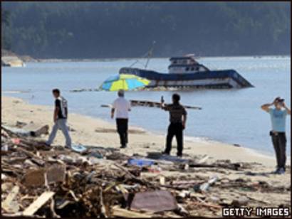 Chile Apuntan A Bachelet Por Muertes En Tsunami Bbc News Mundo