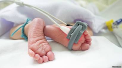por donde respira un bebe en el vientre de su madre