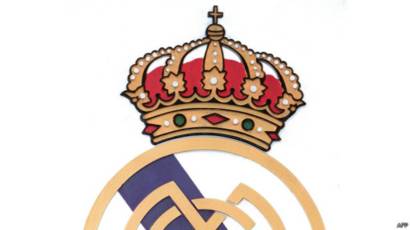 ريال مدريد يزيل الصليب من شعاره المتداول في الشرق الأوسط Bbc