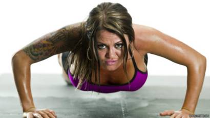 Entrenamiento después dolor muscular todo del cuerpo en el