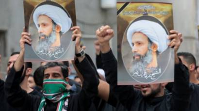السعودية تحاكم 32 شيعيا بتهمة التجسس لصالح إيران Bbc News Arabic