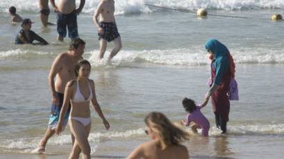 في إسرائيل اتفاق بين مسلمات ويهوديات على البوركيني Bbc News Arabic