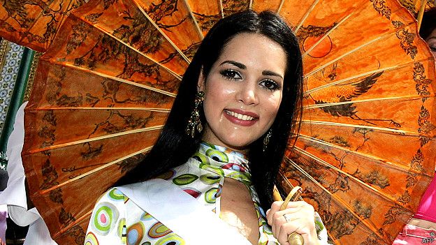 Monica Spear