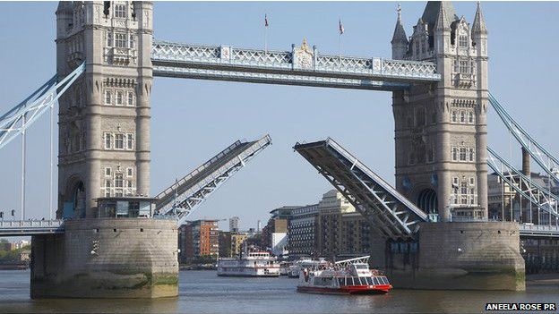 Jembatan Kaca Tower Bridge Atas Sungai Thames Bbc Indonesia Hak