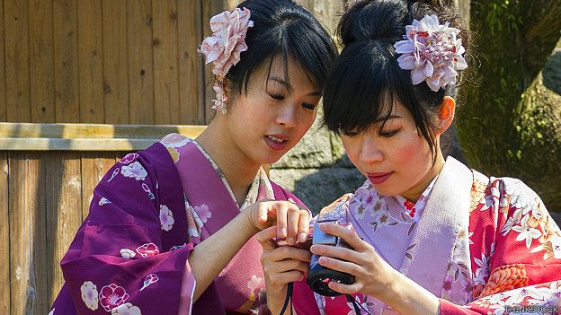 Se tiende a ver a las geishas como el ideal de la femineidad japonesa. Japonesas