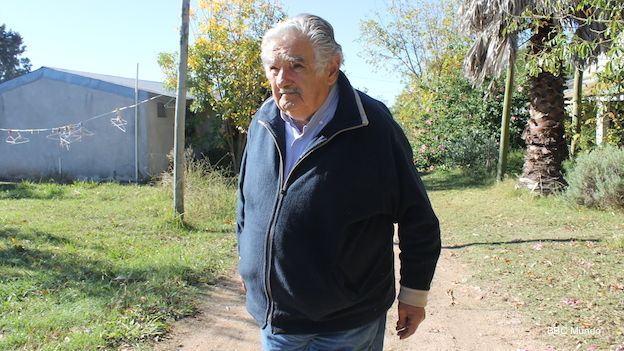 Expresidente uruguayo José Mujica en su chacra de Montevideo.