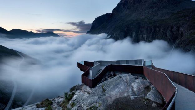 150720155632_dizzying_projects_in_the_world_640x360_bbc_nocredit.jpg