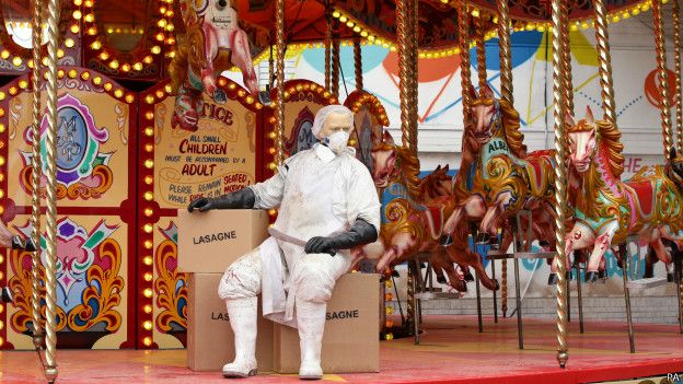 dismaland, cirujano en carrusel