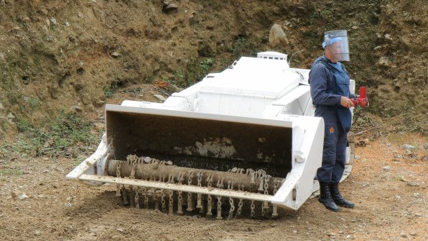 Máquina para destruir explosivos