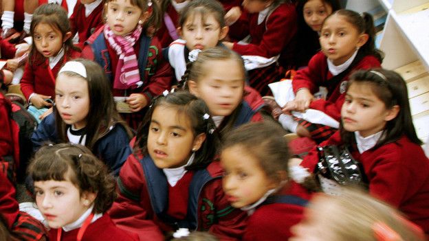 Niñas en uniforme