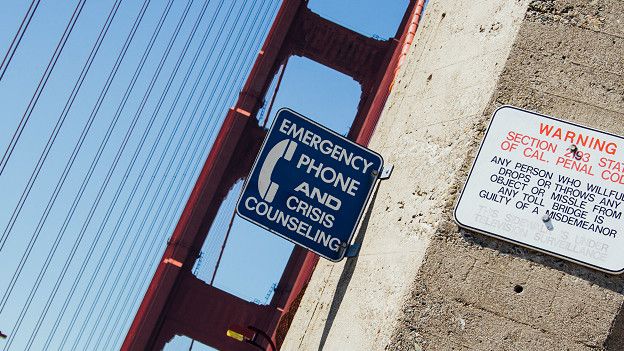 Aviso de emergencia contra suicidios en el puente de San Francisco