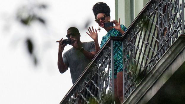 La cantante Beyoncé junto a su esposo Jay Z en La Habana