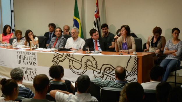 Audiencia pública en la Asamblea Legislativa de Sao Paulo sobre abusos en la Universidad de Sao Paulo.