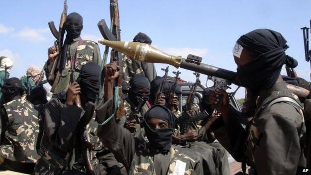 Combatentes do Al-Shabab na Somália em 2008 | Foto: AP