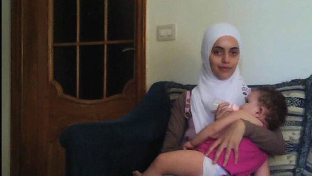 Ayat and her daughter