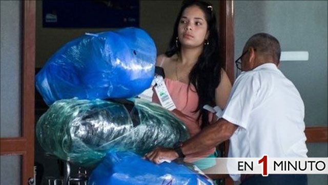 Cubanos con paquetes
