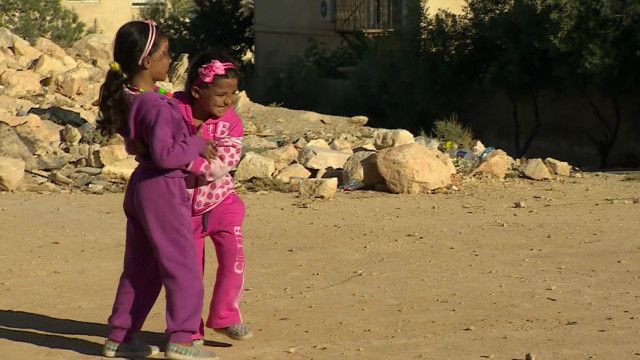 syria_sisters