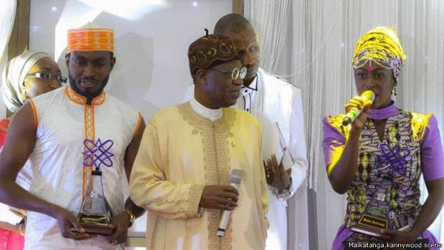 Nafisa da Sani Sadiq da minista Lai