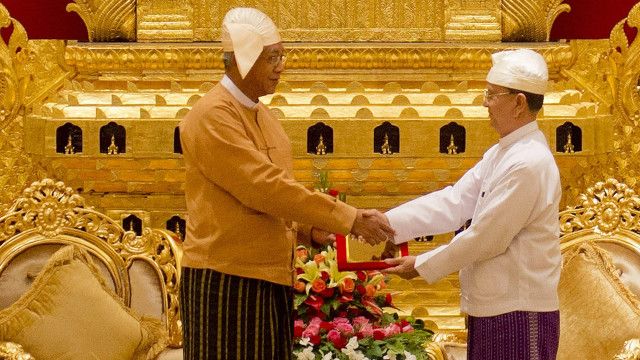 myanmar_new_president_sworn_in