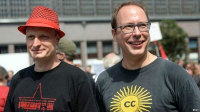 Los periodistas alemanes Meister y Beckedahl