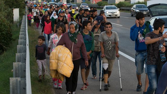 Austria Y Alemania Abren Sus Fronteras A La Ola De Migrantes Proveniente De Hungria Bbc News Mundo