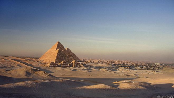 151116100820_great_pyramids_640x360_getty_nocredit.jpg