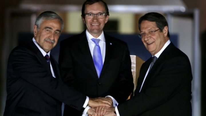 Kıbrısta müzakereler 15 Mayısta başlıyor Kıbrısta müzakereler 15 Mayısta başlıyor