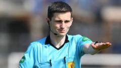 'Overwhelming support' for gay referee Napier