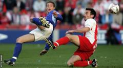 Glenn Murray playing for Carlisle against Stevenage in the 2005 National League play-off final. Carlisle won 1-0