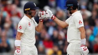 Rory Burns and Joe Root