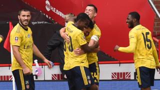 Arsenal celebrate Dani Ceballos' winner