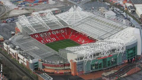 Man Utd fans asked about safe standing at Old Trafford - BBC Sport