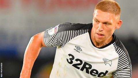 Martyn Waghorn in action for Derby County